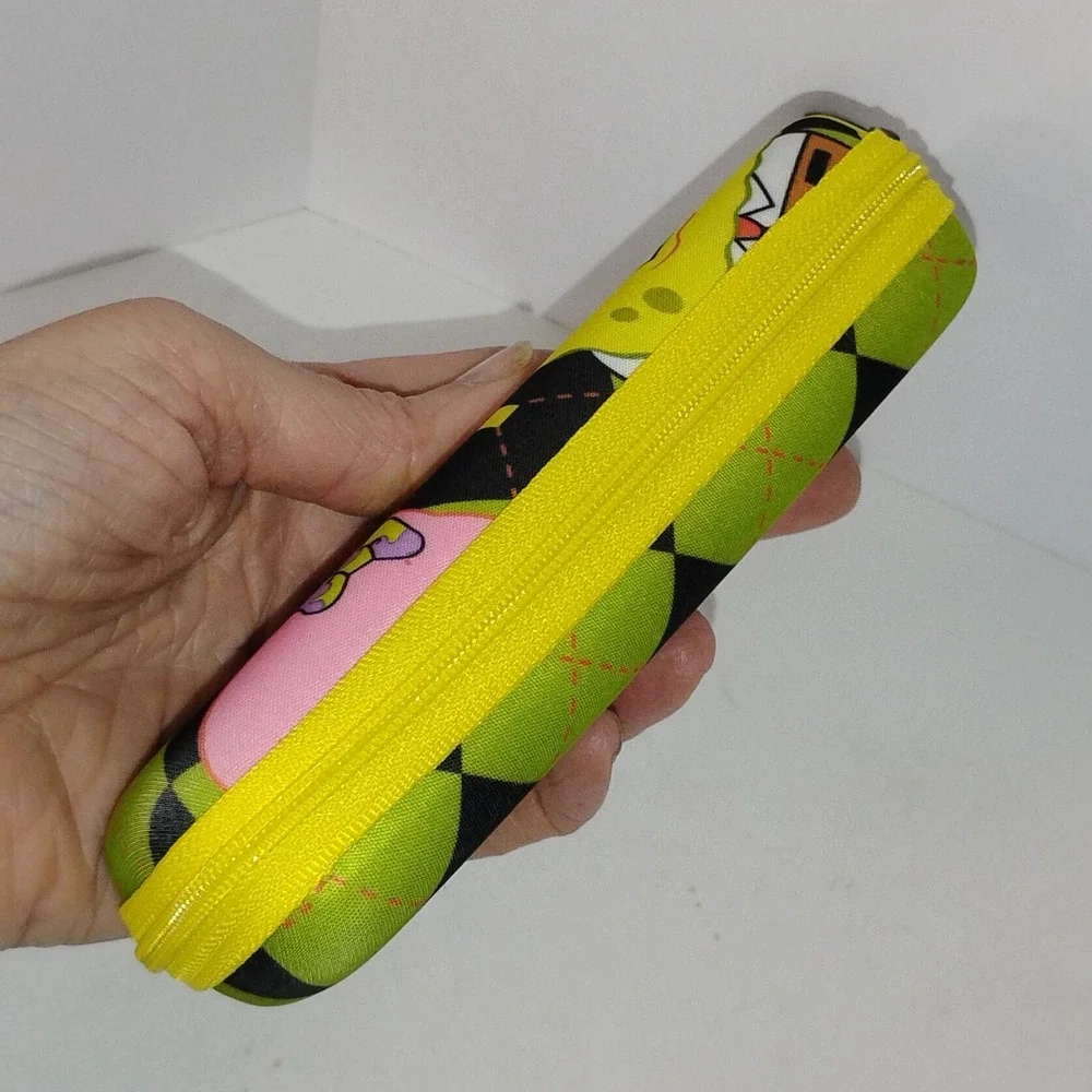NEW - Kids Nickelodeon Spongebob Squarepants Eyeglasses Sunglasses Case W/‎ Clip